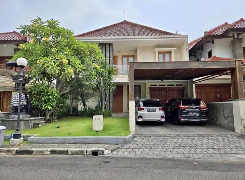 RUMAH MEWAH TERAWAT FULL FURNITURE DENPASAR