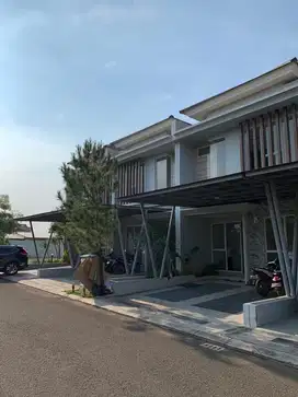 Rumah bagus 2 Lantai di Perum Jakarta Garden City