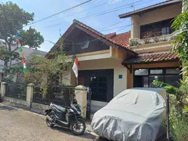Di jual rumah lingkungan nyaman di perumahan Margahayu metro raya