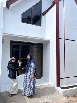 Rumah dengan model bebas Termurah di Ujungberung