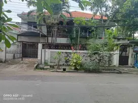 Dijual Rumah 2 lantai di Ngagel Jaya Utara, Surabaya.