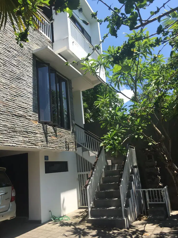 Dijual Rumah 3 Kamar Tidur Lokasi Dekat Pantai sanur