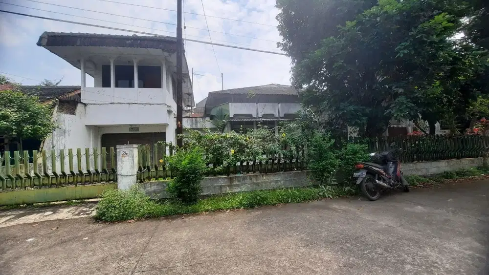 Murah ! Rumah hitung tanah Di Golf Arcamanik Bandung
