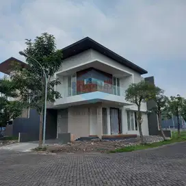 Dian Istana Mocca Vrbana dekat Graha Family, Pakuwon, Wiyung, Tol