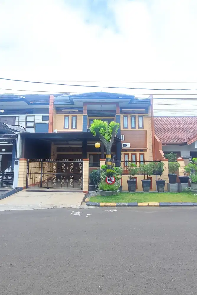 Jual Rumah MEWAH bangunan LUAS di Batununggal Buahbatu Bandung