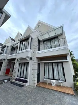 Rumah Siap Huni Baru Dekat Tol Pasteur Komp Elit Setraduta KotaBandung