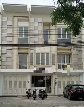 Dijual Ruko raya Mulyosari
