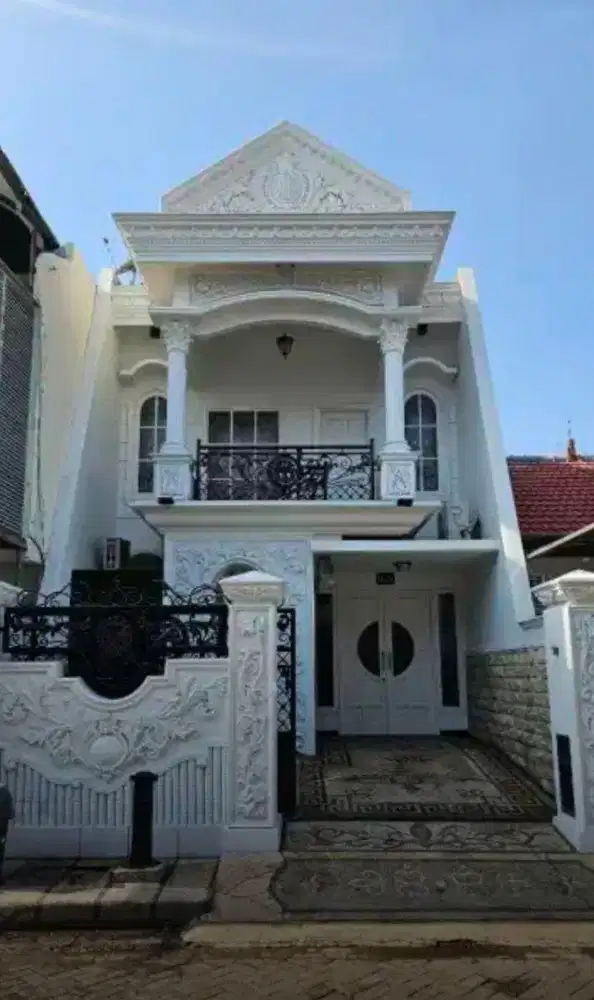 Rumah Cantik Pakuwon City Surabaya
