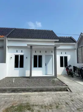 dijual rumah hunian cluster lingkungan perumahan harag sudah all in
