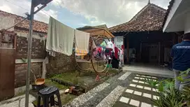 RUMAH STRATEGIS TANAH LUAS 4 MENIT KE STIE YKPN DI SLEMAN YOGYAKARTA