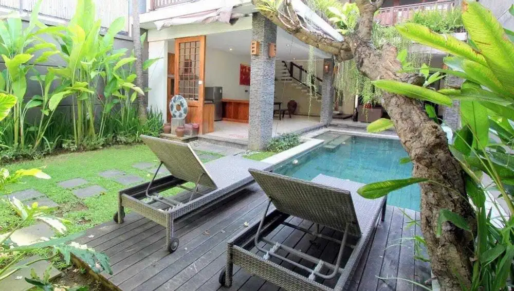 Jual Villa 2lt Lokasi Saraswati Seminyak area Investasi Strategis