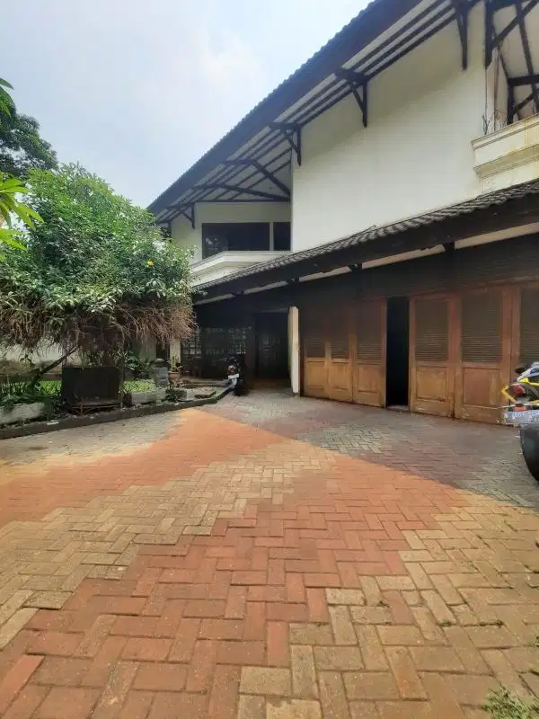 Dijual rumah layak huni at Kebayoran baru Jakarta Selatan