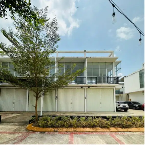 Dijual atau sewa townhouse buana central park tembesi batu aji