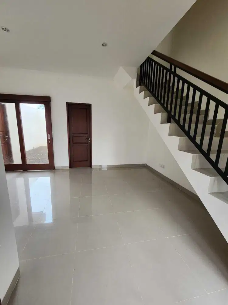 RUMAH SIAP HUNI LOKASI STARTEGIS ELIT KAWASANM NUSA DUA BALI