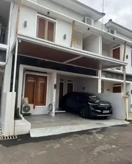 Rumah Full Furnish !! Rumah kondisi baru siap huni kalimalang