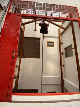 Dijual ruko gandeng merah jakarta pusat