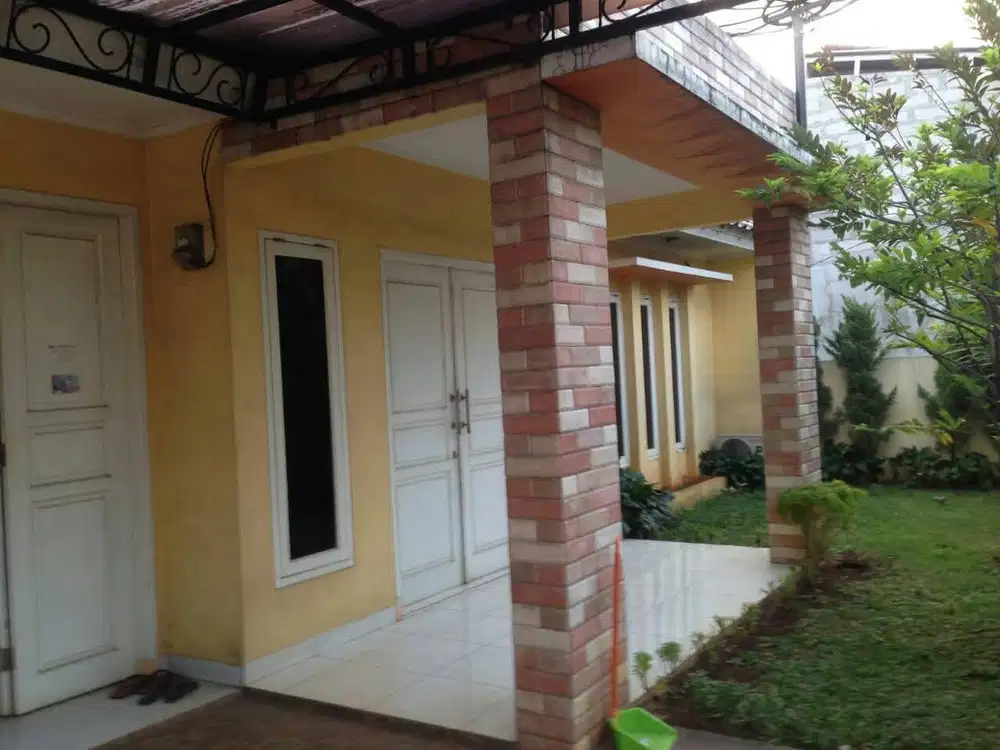 DIJUAL CEPAT RUMAH TANAH LUAS 180M2 STRATEGIS DI TANAH BARU BEJI DEPOK