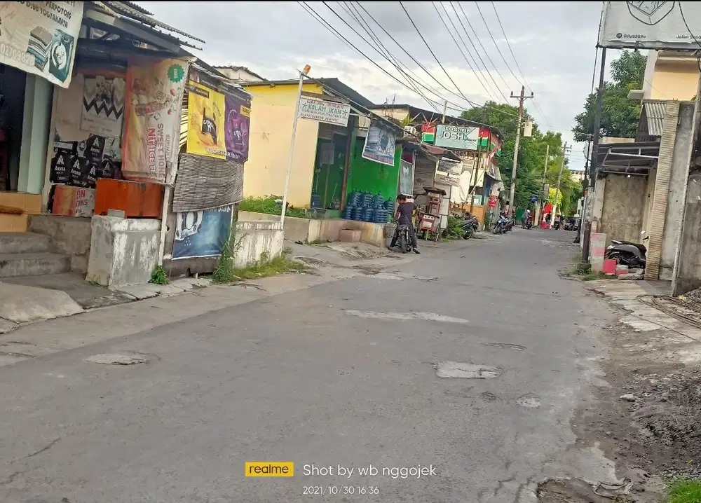 Tanah murah barat kampus UGM Jalan aspal cocok kost dan usaha