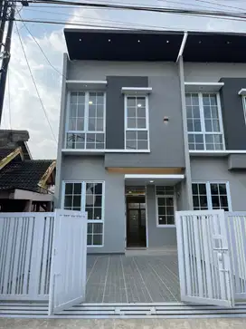 Dijual rumah baru dikomplek cisaranten arcamanik