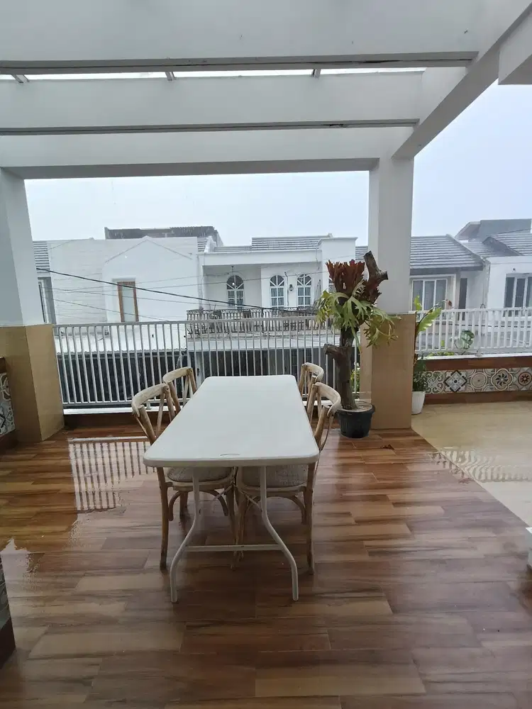 Jual Rumah CANTIK 4 LANTAI MURAH di Cicaheum Antapani Bandung