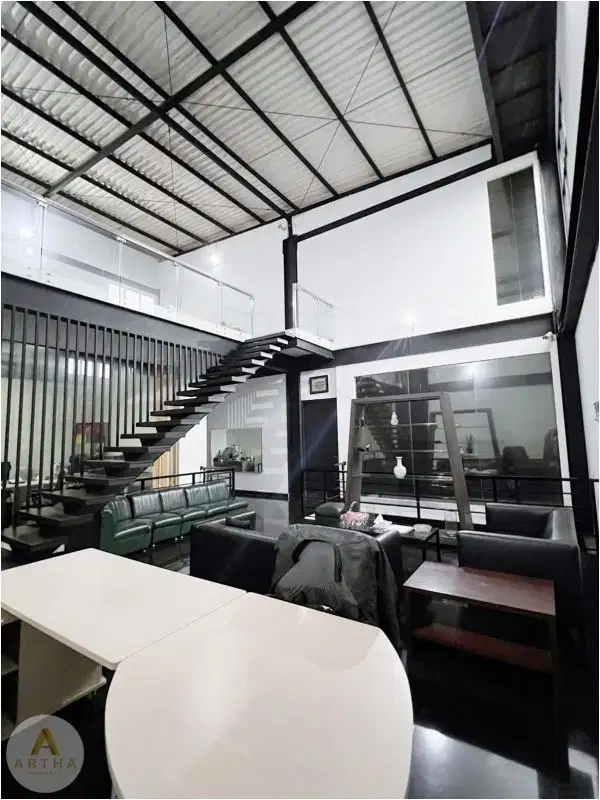 Rumah Kantor Strategis di Surya Sumantri Bandung