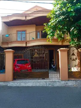 DIJUAL CEPAT RUMAH MEWAH 2 LANTAI STRATEGIS DI LENTENG AGUNG