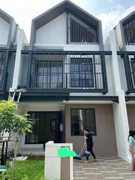 DIJUAL Rumah Cluster LEONORA Summarecon Serpong