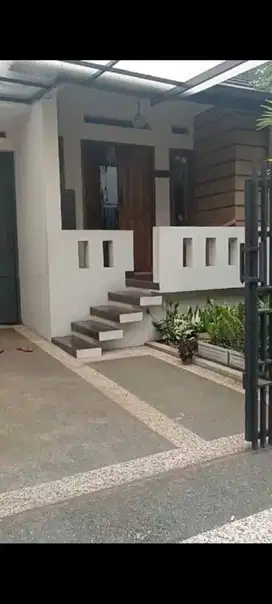 Rumah Murah Hook Ada Kolam Renang di Arcamanik Endah Bandung