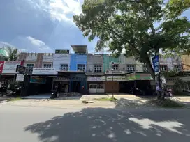 Rumah ruko daerah karya wisata