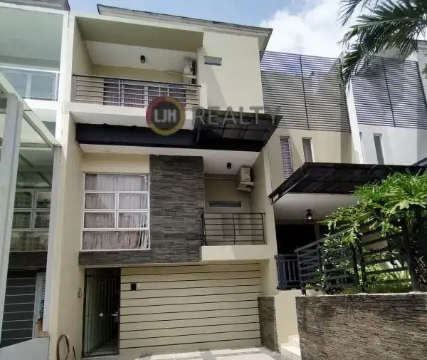 Rumah Lokasi Strategis di Bellavista Batam Kota Dekat Top 100