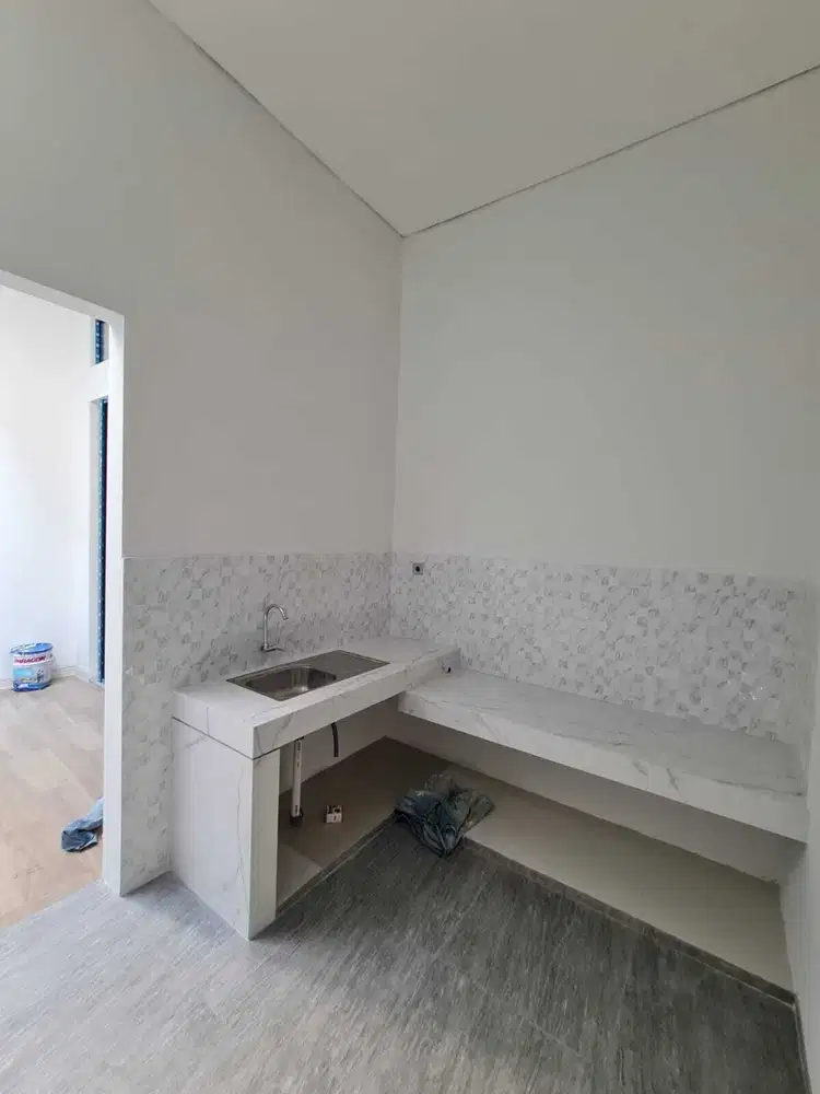 DIJUAL RUMAH Manyar Kertoadi Bangunan Baru Gress