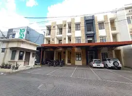 rumah kost ekslusif 3 lantai sangat istimewa pogung UGM