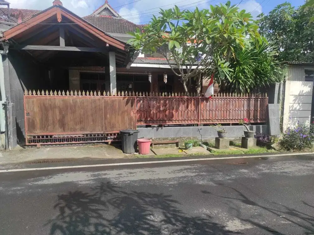 DIJUAL RUMAH AREA MONANG MANING DENPASAR BARAT