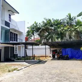 Rumah Private Pool Nempel Tol Andara