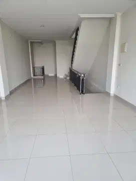 Dijual segera ruko golf island cocok untuk kantor