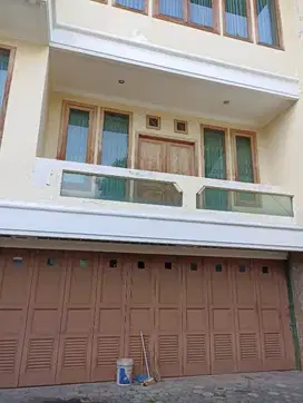 Di Jual Rumah Mewah Modern Siap Huni Di Setiabudi Regency
