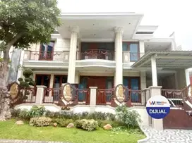 Di jual Rumah Graha Family Surabaya Barat