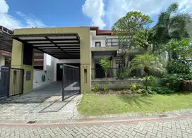Di jual Rumah Graha Family Surabaya