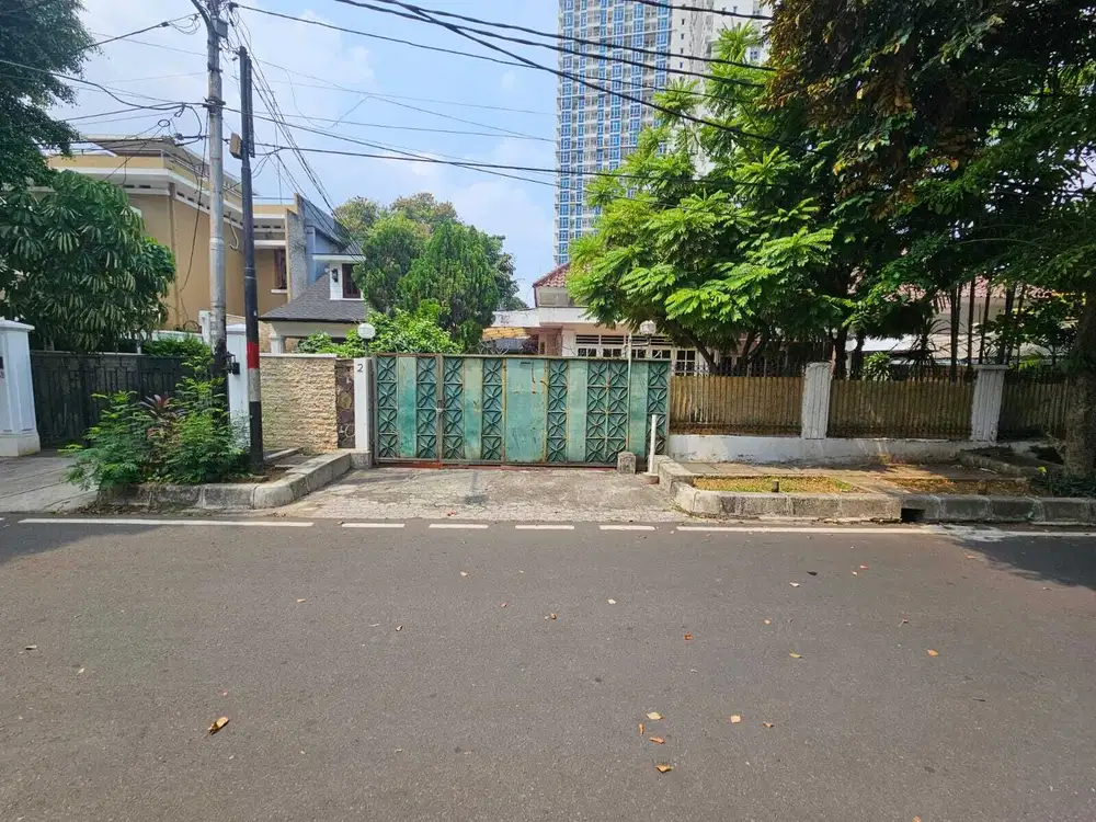 Dijual Cepat Rumah Tua Hadap Selatan Lokasi Menteng Serfitikat SHM