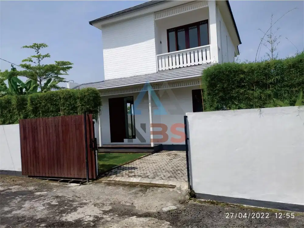 DIJUAL RUMAH VILLA LANTAI 2 MINIMALIS LOKASI PERUM DALUNG
