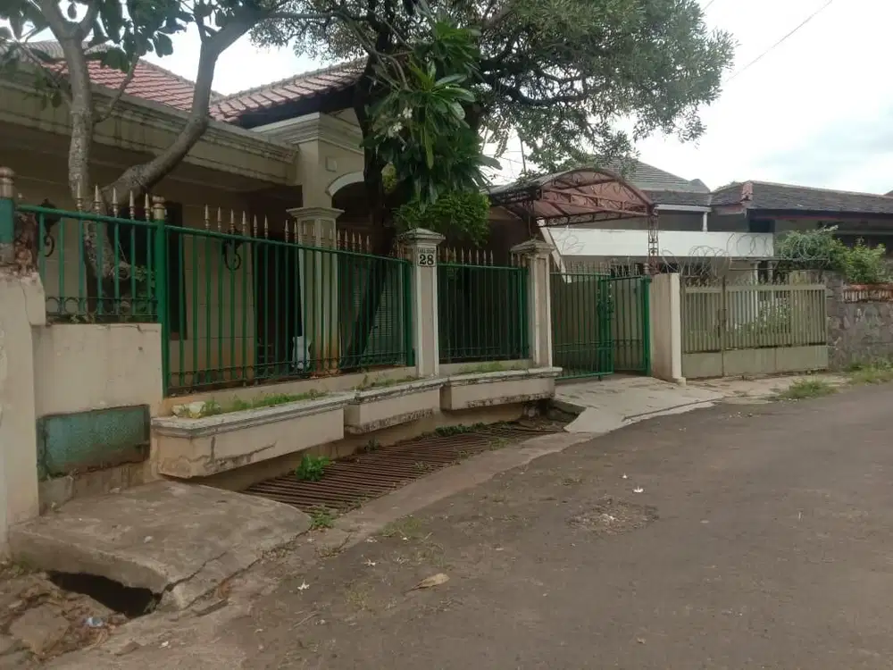 Dijual Rumah Bagus di Loka Indah Jaksel – Dijual di Bawah NJOP!