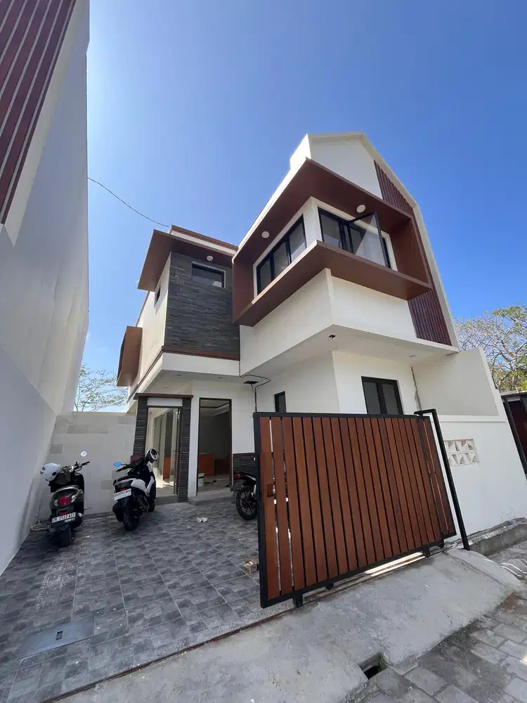 DIJUAL VILLA MODERN MURAH DALAM KOMPLEKS NUSA DUA