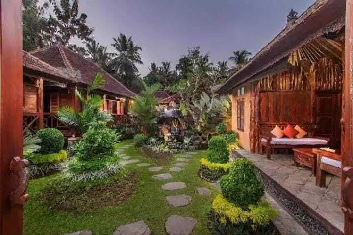 Dijual villa etnik dan cantik di daerah lod tunduh