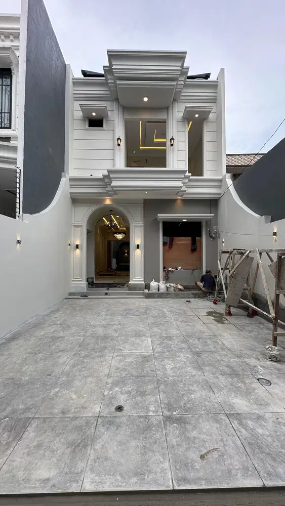 RUMAH MODERN CLASSIC JAGAKARSA JAKARTA SELATAN