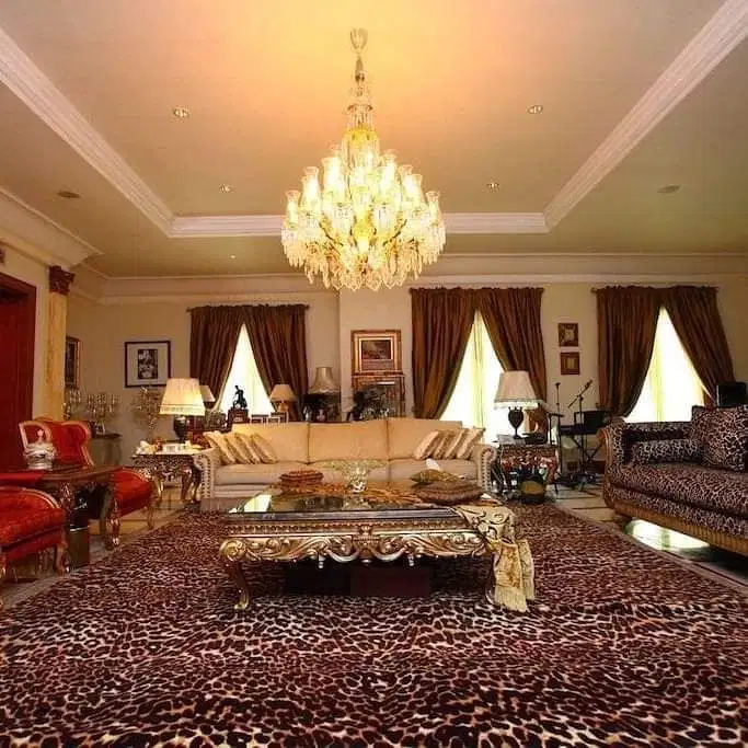Dijual Rumah Mewah di Jl Kertosono Menteng Jakpus