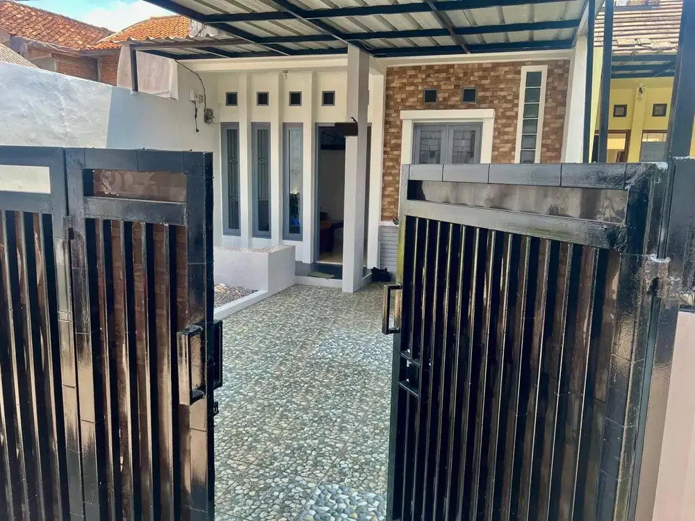 Rumah komplek cisaranten arcamanik kota Bandung dkt Al Ghifari