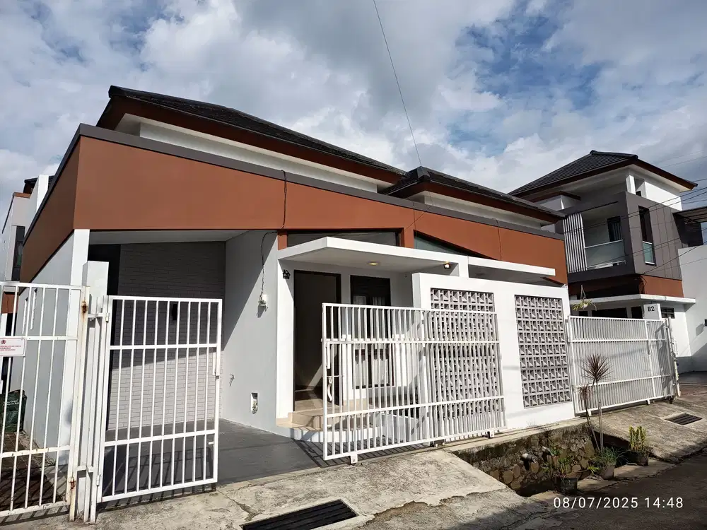 Jual Rumah Modern Readystock Cluster Arcamanik Kota Bandung