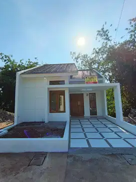 Rumah SHM 6 menit ke borma cinunuk dan griya grand Cinunuk