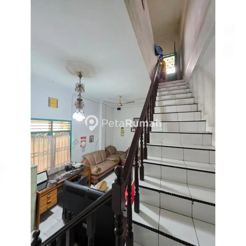 DIJUAL RUMAH JALAN PUKAT BANTING I MEDAN TEMBUNG