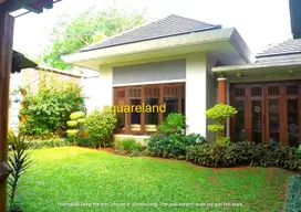 RUMAH 700 m2 RASA 1000 m2 DI VERMONT PARKLAND BSD